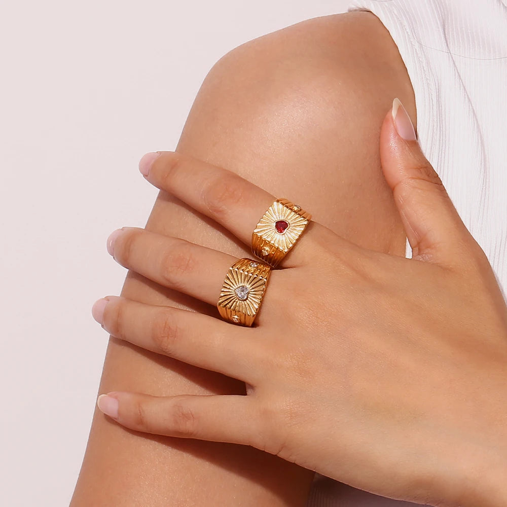 Isabel Vintage Heart Ring